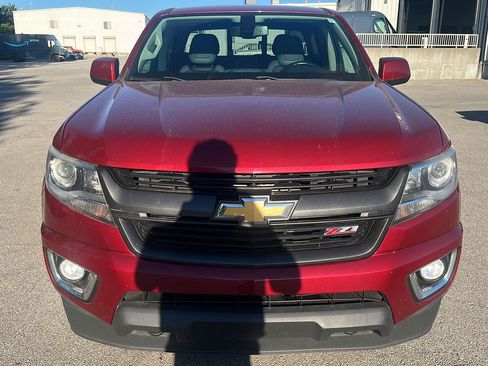 Used 2020 Chevrolet Colorado Z71 AWD/4WD image 2