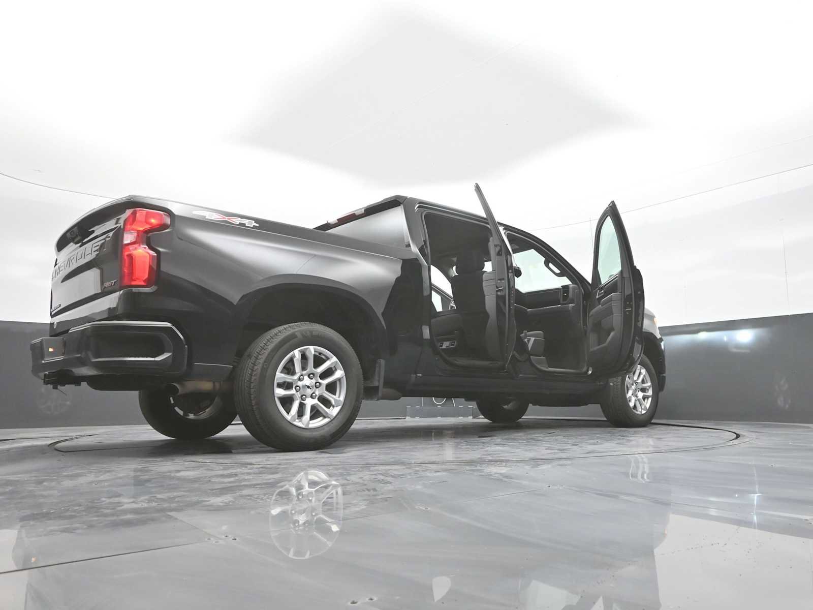 Used 2026 Chevrolet Silverado 1500 RST AWD/4WD image 47