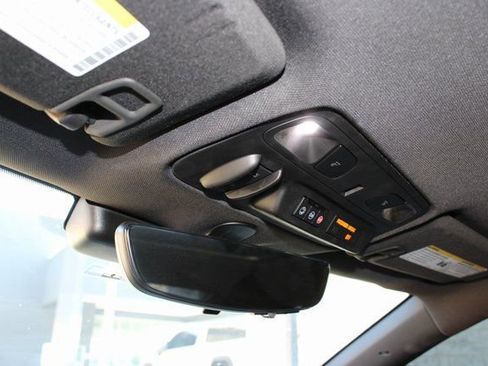 Used 2021 Chevrolet Camaro ZL1 image 28