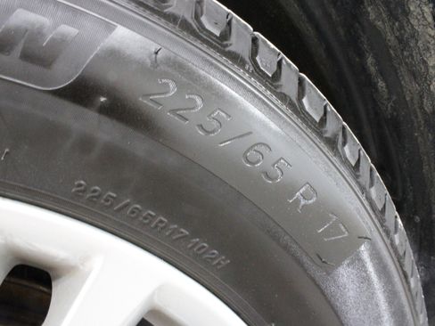 Used 2011 Toyota RAV4 w/ Upgrade Value Pkg image 32