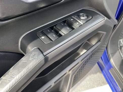 Used 2025 Toyota Tacoma SR5 image 28