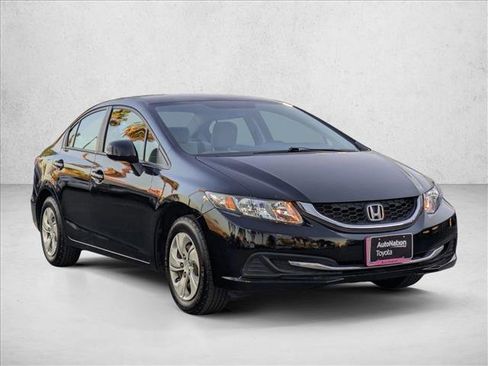 Used 2013 Honda Civic LX image 3