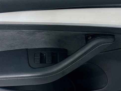 Used 2022 Tesla Model 3 Long Range image 16