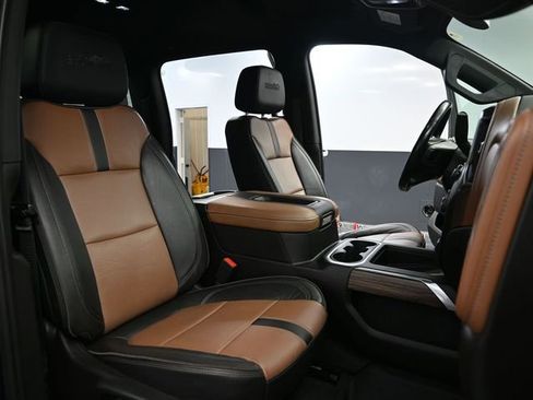 Used 2022 Chevrolet Silverado 2500 High Country w/ Z71 Off-Road Package image 51