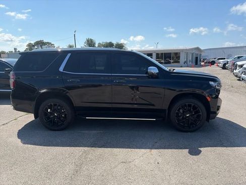 Used 2023 Chevrolet Tahoe Premier AWD/4WD image 7