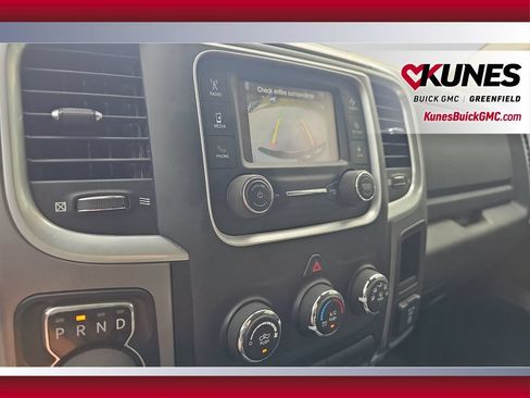 Used 2022 RAM 1500 Classic SLT AWD/4WD image 22