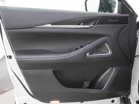 Used 2023 INFINITI QX60 Sensory AWD/4WD image 23