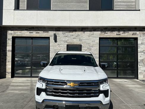Used 2024 Chevrolet Silverado 1500 LTZ w/ LTZ Premium Package AWD/4WD image 8