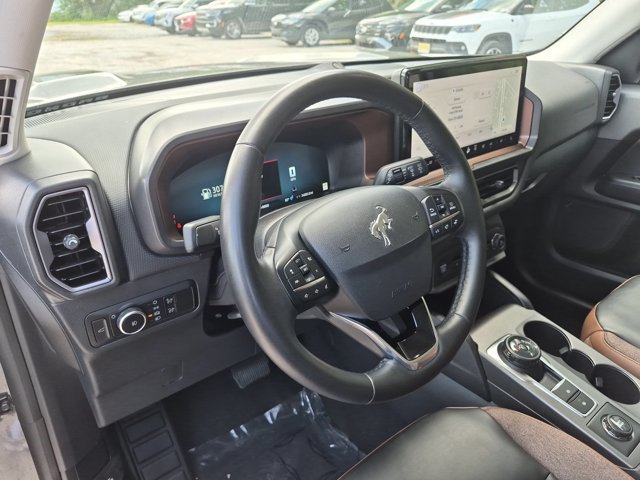 Used 2025 Ford Bronco Sport Outer Banks w/ Outer Banks Tech Package+ AWD/4WD image 12