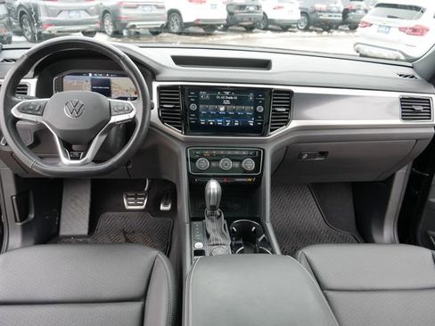 Certified 2023 Volkswagen Atlas Cross Sport SEL R-Line image 22