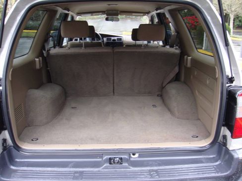 Used 2000 Toyota 4Runner SR5 image 18