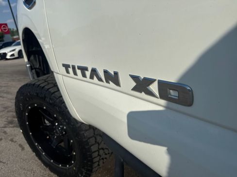 Used 2018 Nissan Titan SV AWD/4WD image 33