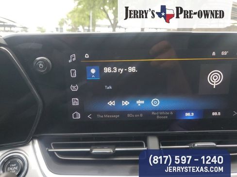 Used 2024 Chevrolet Trax LT w/ Driver Confidence Package image 11