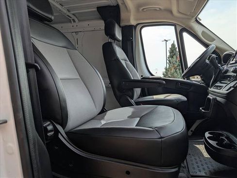 Used 2025 RAM ProMaster 2500 w/ Convenience Group FWD image 12