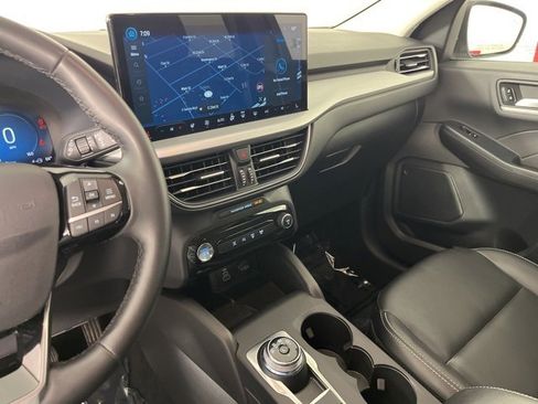 Used 2025 Ford Escape Platinum image 16