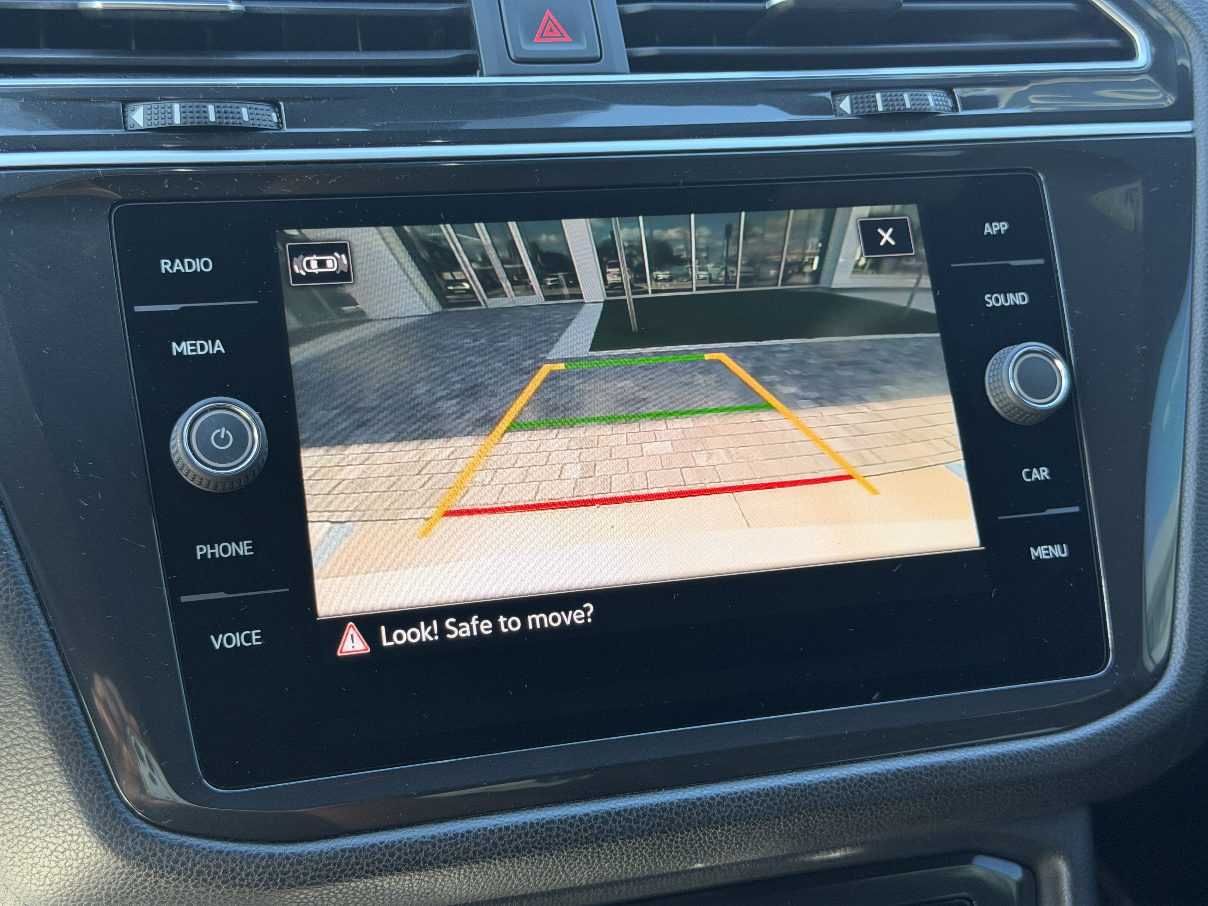 Certified 2023 Volkswagen Tiguan SE R-Line FWD image 25