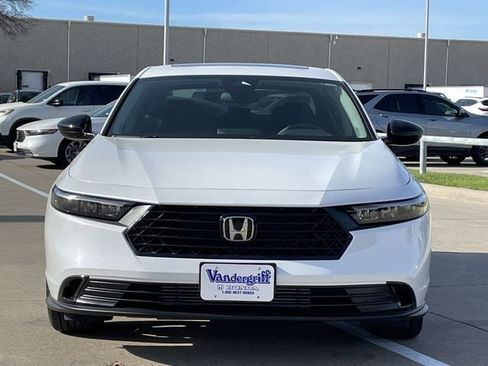 Certified 2025 Honda Accord SE image 6