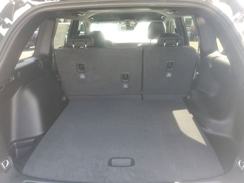 New 2026 Jeep Grand Cherokee Laredo RWD image 7