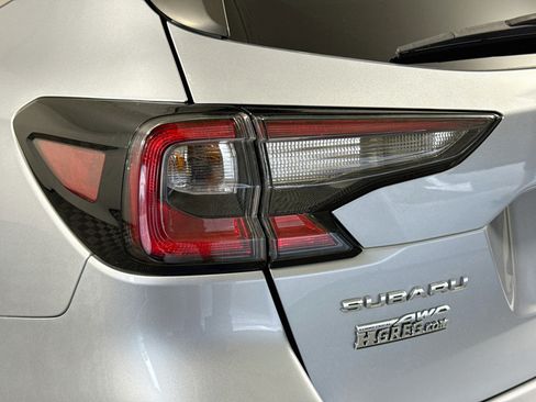 Used 2023 Subaru Outback Premium AWD/4WD image 36