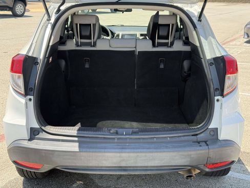 Used 2019 Honda HR-V EX image 5