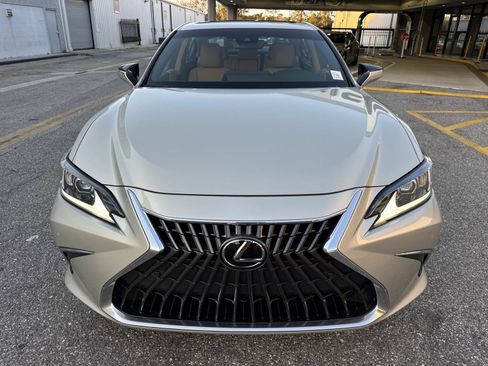 Certified 2024 Lexus ES 350 w/ Premium Package image 8