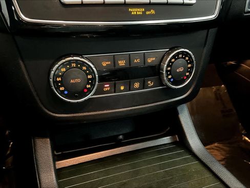 Used 2018 Mercedes-Benz GLE 350 image 39