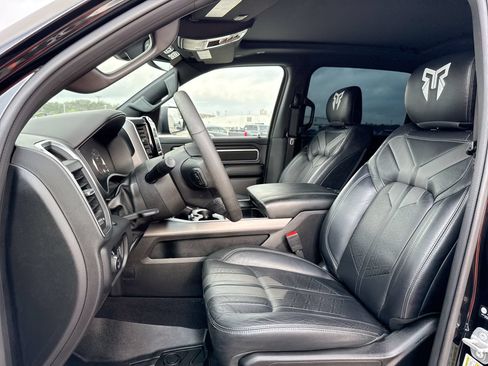 Used 2025 RAM 1500 Big Horn AWD/4WD image 13