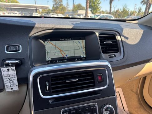Used 2015 Volvo S60 T5 Premier FWD image 12