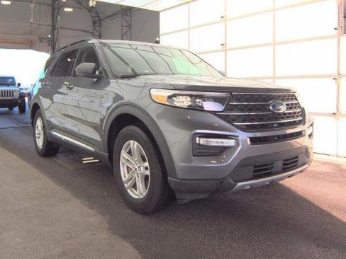 Used 2023 Ford Explorer XLT w/ Equipment Group 202A image 2
