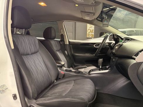 Used 2017 Nissan Sentra SV w/ Driver's Assist Package FWD image 19