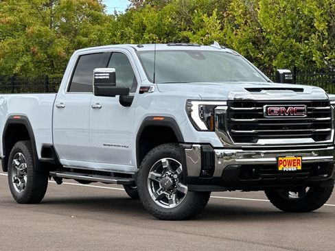 New 2026 GMC Sierra 3500 SLT w/ SLT Premium Package AWD/4WD image 2