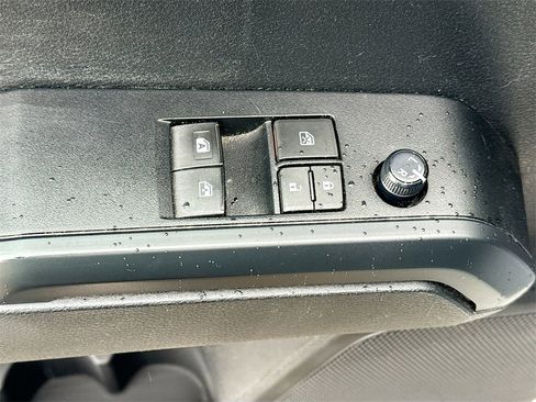 Used 2021 Toyota Tacoma SR image 19