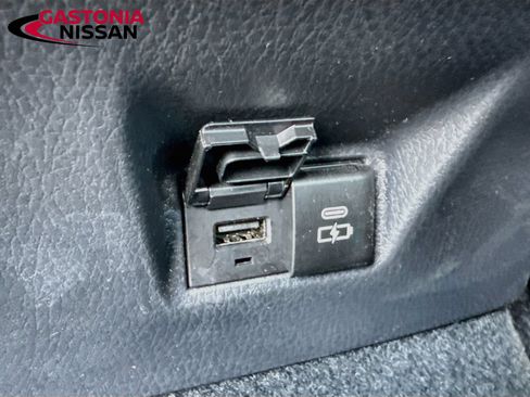 Used 2025 Toyota Camry LE FWD image 30