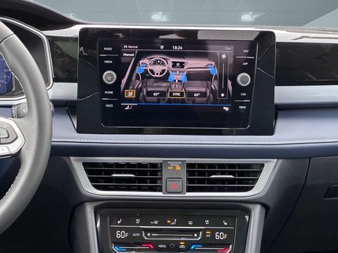 New 2026 Volkswagen Taos SEL image 23