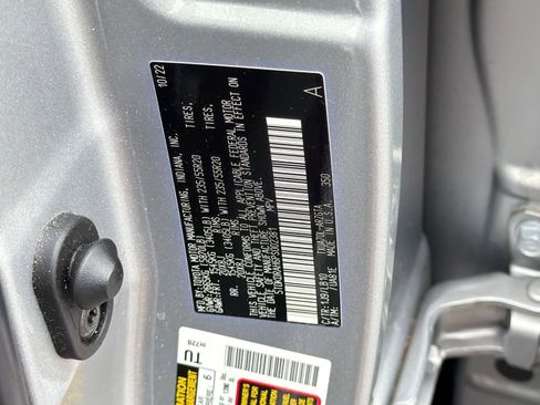 Used 2023 Toyota Highlander Limited FWD image 22