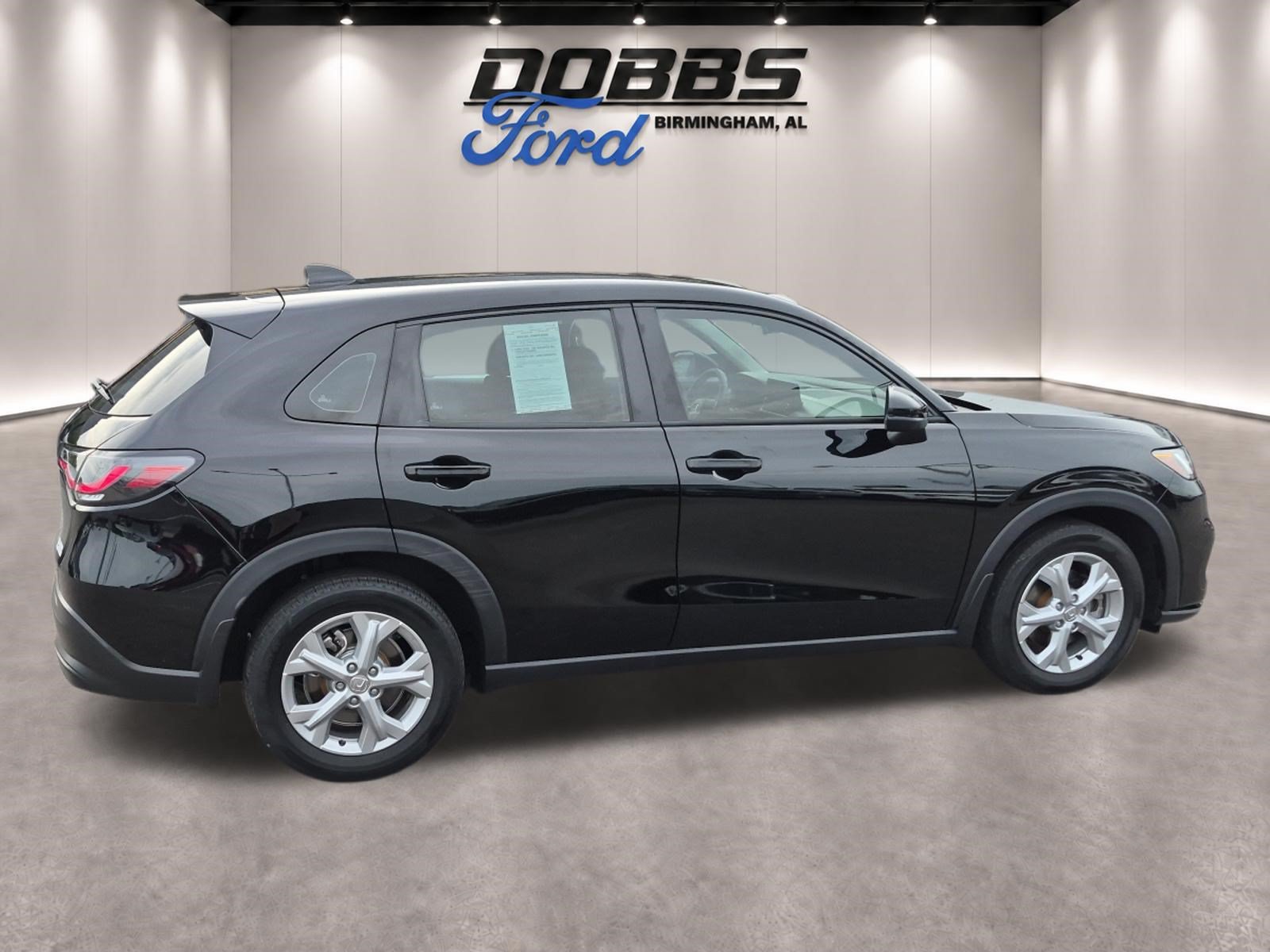 Used 2025 Honda HR-V LX image 4