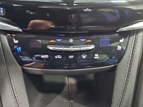 Used 2023 Cadillac XT6 Sport w/ Platinum Package AWD/4WD image 22