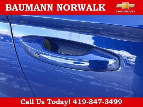 Used 2024 Volkswagen Taos SE w/ Panoramic Sunroof Package AWD/4WD image 20