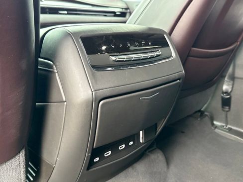 Certified 2021 Cadillac Escalade ESV Sport Platinum image 25