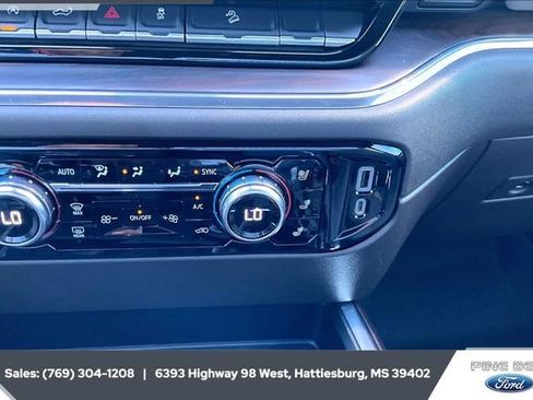 Used 2023 GMC Sierra 1500 SLT w/ SLT Premium Package image 23