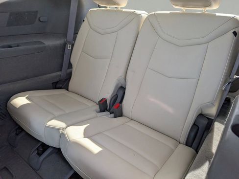 Used 2021 Cadillac XT6 Premium Luxury image 14