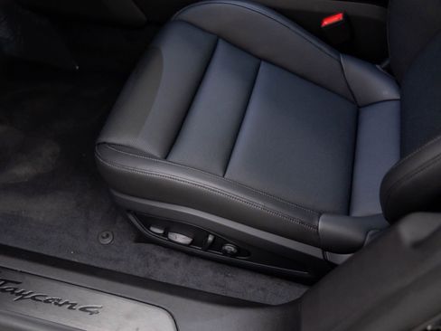 New 2026 Porsche Taycan image 16