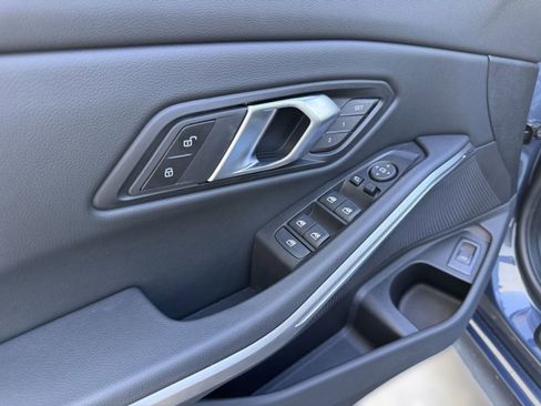 Used 2025 BMW 330i 330i w/ Convenience Package image 23