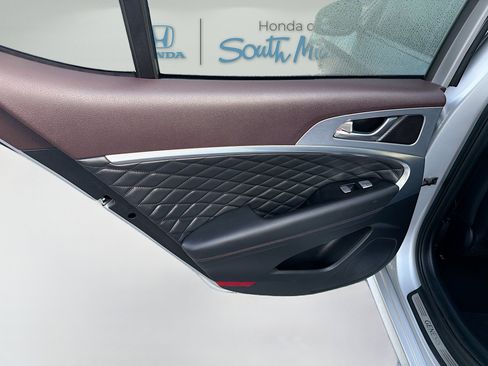 Used 2019 Genesis G70 2.0T Advanced w/ Dynamic Package image 25