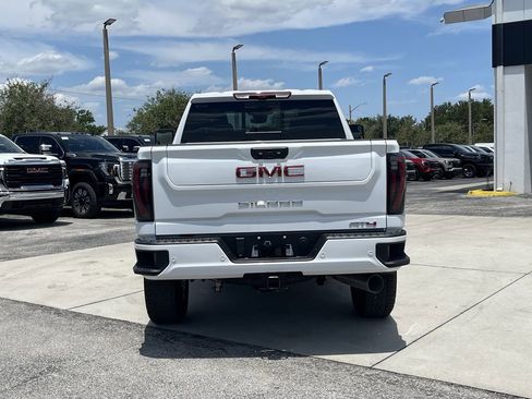 New 2026 GMC Sierra 2500 AT4 w/ AT4 Premium Plus Package AWD/4WD image 4