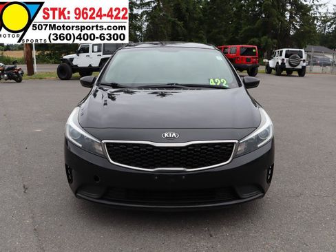 Used 2017 Kia Forte LX FWD image 10