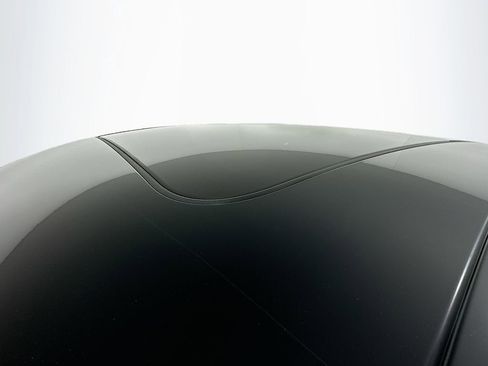 Used 2025 Porsche Macan image 14