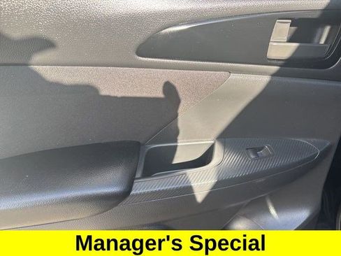 Used 2024 Mitsubishi Eclipse Cross ES image 29