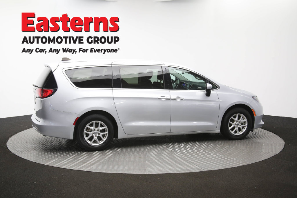 Used 2023 Chrysler Voyager LX FWD image 46