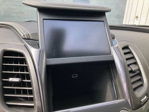 Used 2019 Chevrolet Impala LT FWD image 15